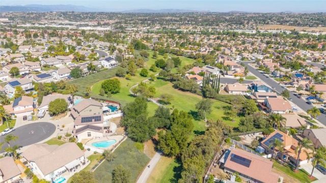 33200 Camino Rubano, Temecula, CA 92592