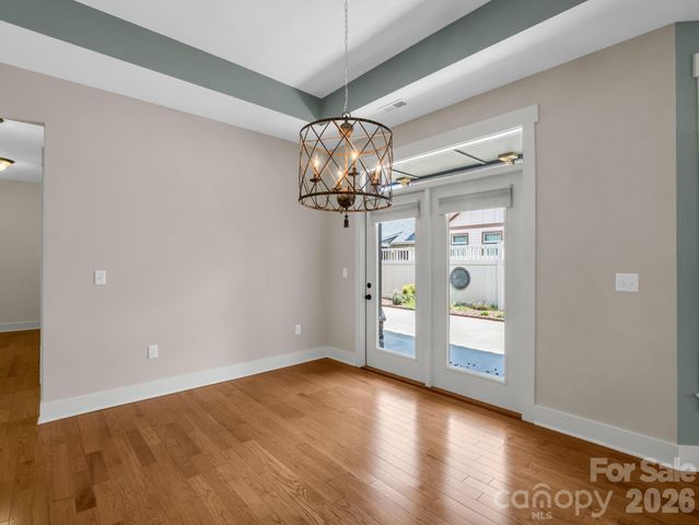 595 Summerfield Place, Flat Rock, NC 28731