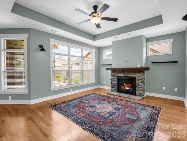 595 Summerfield Place, Flat Rock, NC 28731