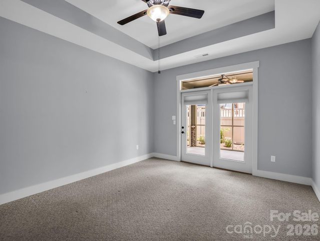 595 Summerfield Place, Flat Rock, NC 28731