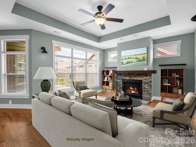 595 Summerfield Place, Flat Rock, NC 28731