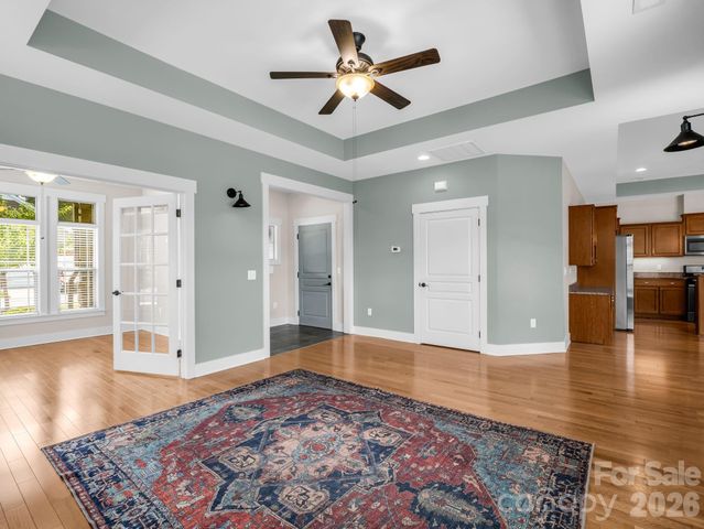 595 Summerfield Place, Flat Rock, NC 28731