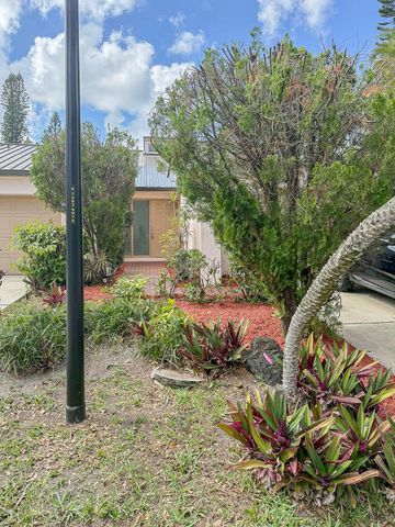 5523 Constant Spring Terrace 222, Lauderhill, FL 33319