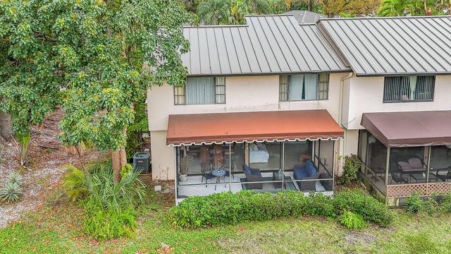 5523 Constant Spring Terrace 222, Lauderhill, FL 33319