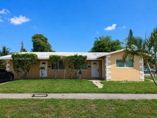 1621 NW 52nd Avenue, Lauderhill, FL 33313
