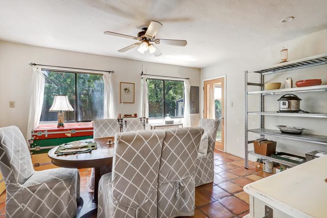 2710 Hyder Avenue SE, Albuquerque, NM 87106