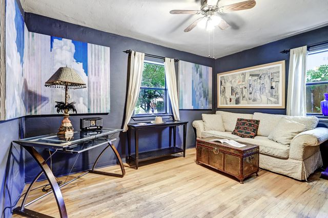 2710 Hyder Avenue SE, Albuquerque, NM 87106