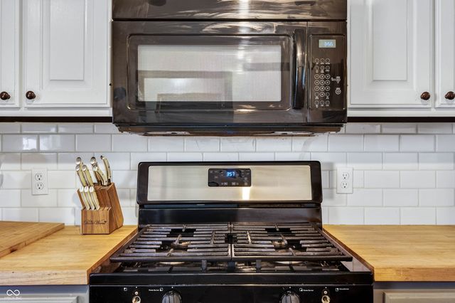 213 Dunn Drive, Trafalgar, IN 46181