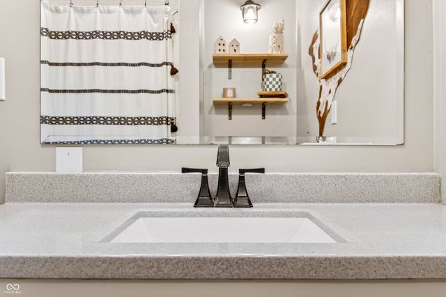 213 Dunn Drive, Trafalgar, IN 46181