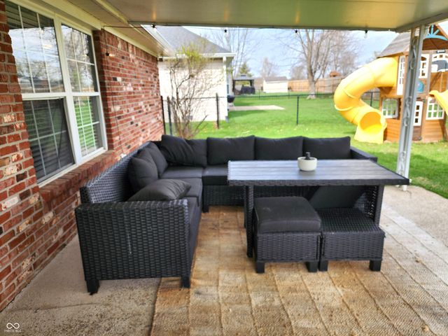 213 Dunn Drive, Trafalgar, IN 46181