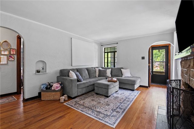2214 Laketon Rd, Wilkinsburg, PA 15221