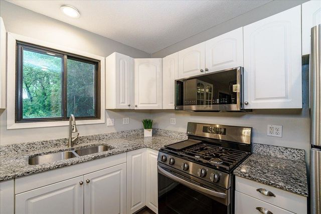 11574 Carriage Court, Eden Prairie, MN 55344