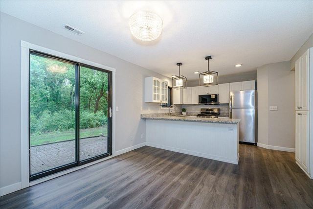 11574 Carriage Court, Eden Prairie, MN 55344