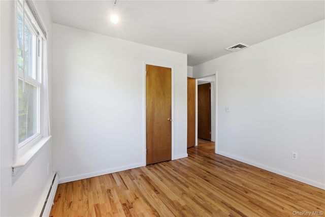 400 S Little Tor Road, New City, NY 10956