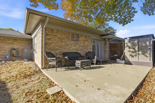 2217 Westlake Drive, Plano, TX 75075