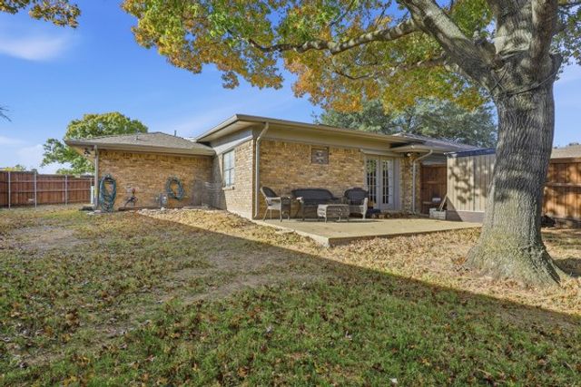 2217 Westlake Drive, Plano, TX 75075
