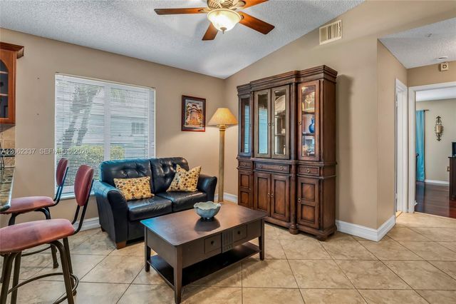 2006 NW 182nd Avenue, Pembroke Pines, FL 33029