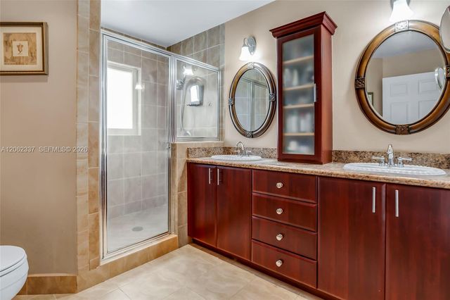 2006 NW 182nd Avenue, Pembroke Pines, FL 33029