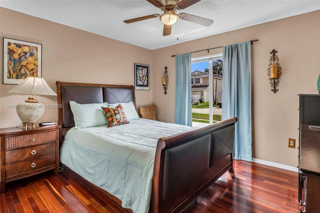 2006 NW 182nd Avenue, Pembroke Pines, FL 33029