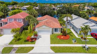 2006 NW 182nd Avenue, Pembroke Pines, FL 33029