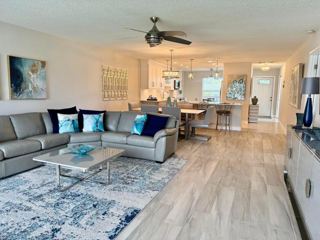 1260 NW 20th Avenue 201, Delray Beach, FL 33445