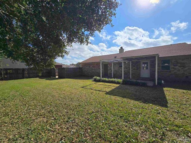 8911 Fullham Ct, Pensacola, FL 32534