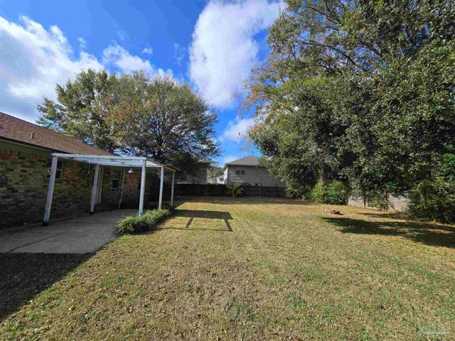 8911 Fullham Ct, Pensacola, FL 32534