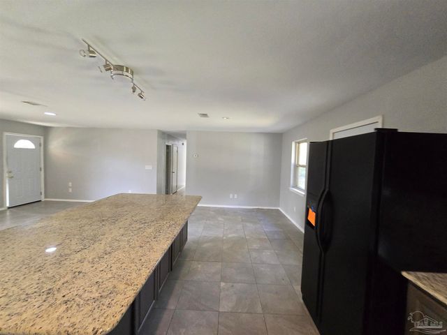 8911 Fullham Ct, Pensacola, FL 32534