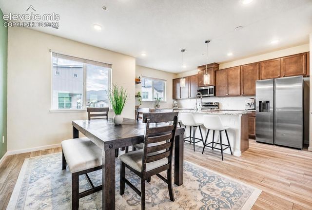 930 Hook Grove, Colorado Springs, CO 80907