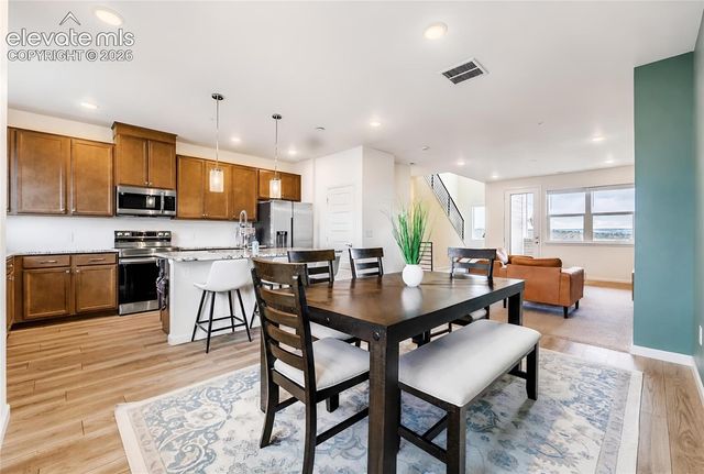 930 Hook Grove, Colorado Springs, CO 80907
