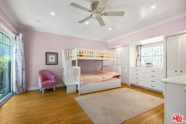 11861 Tiara Street, Los Angeles, CA 91607
