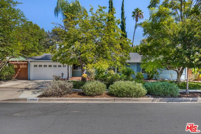 11861 Tiara Street, Los Angeles, CA 91607