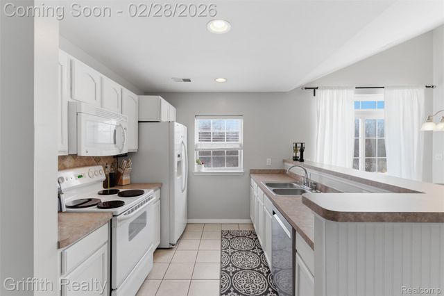 636 Olde English Circle, Howell Township, MI 48855