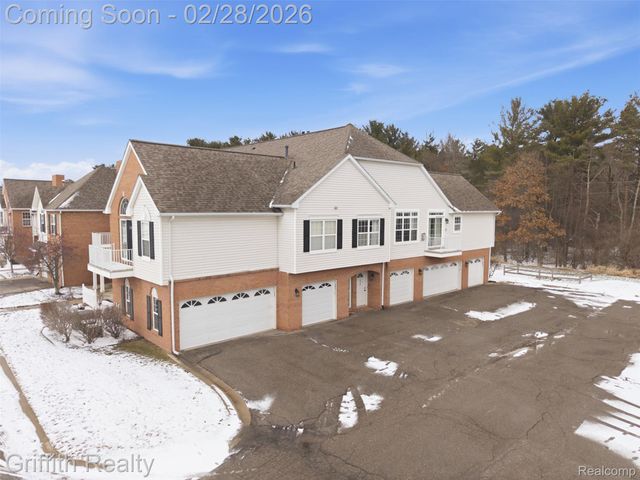 636 Olde English Circle, Howell Township, MI 48855