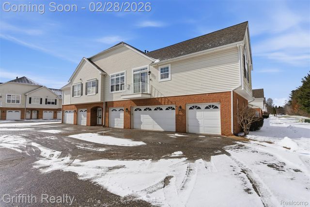 636 Olde English Circle, Howell Township, MI 48855