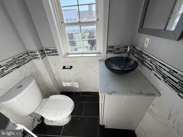 5503 LITCHFIELD ST, Philadelphia, PA 19143