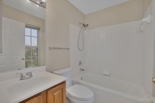 4427 Towneside Court, Mason, OH 45040