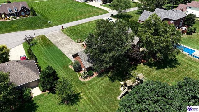 119 Fairway Drive, Hodgenville, KY 42748