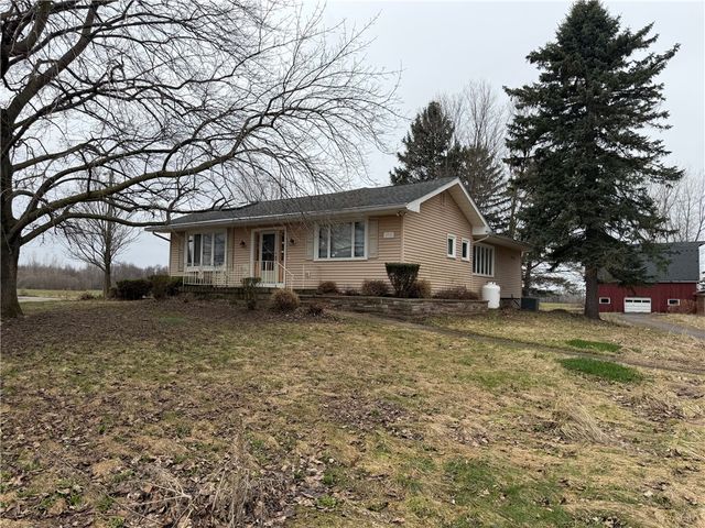 3912 Long Bridge Road, Albion, NY 14411