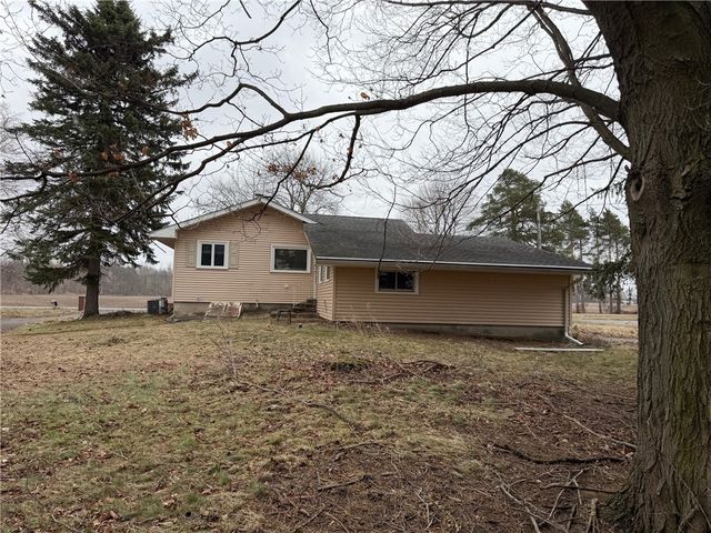 3912 Long Bridge Road, Albion, NY 14411