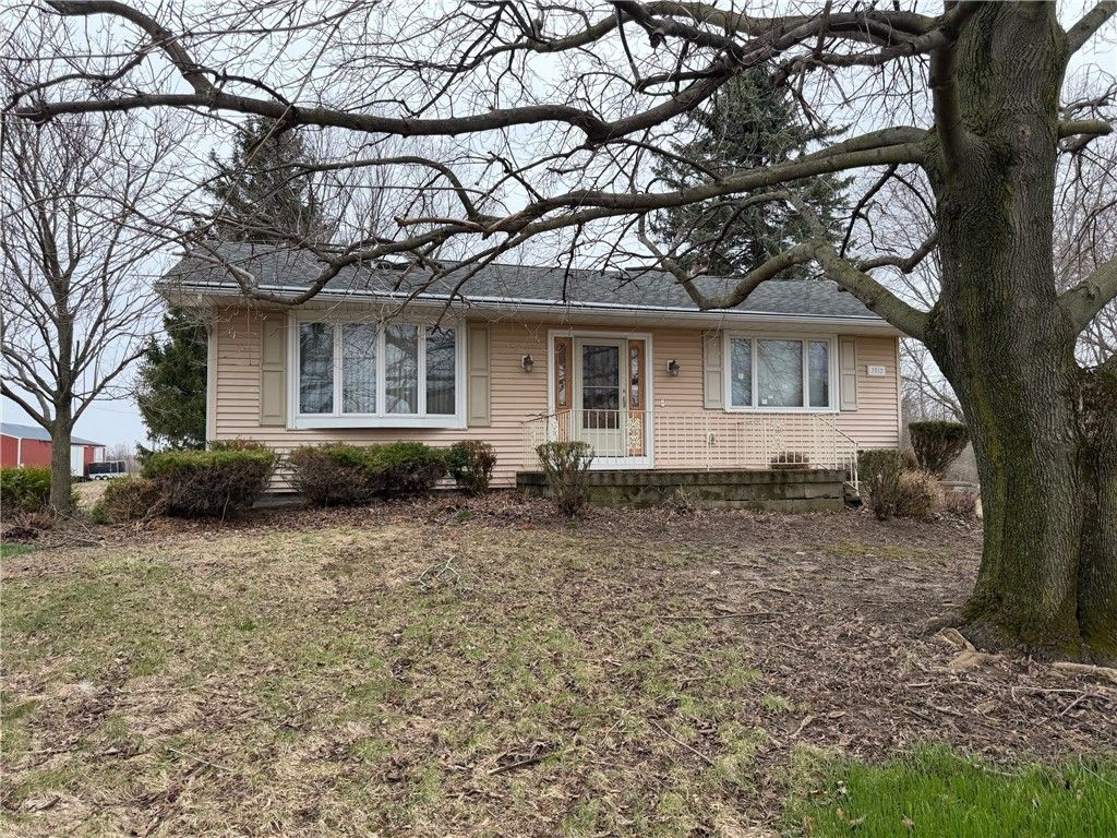 3912 Long Bridge Road, Albion, NY 14411