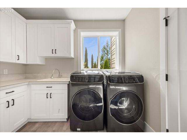 14551 Sw 153RD Ave, Portland, OR 97224