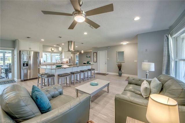 4532 SW 1st PL, Cape Coral, FL 33914