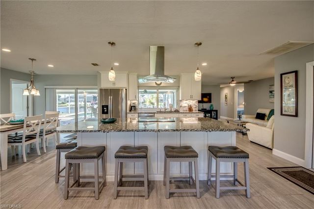 4532 SW 1st PL, Cape Coral, FL 33914