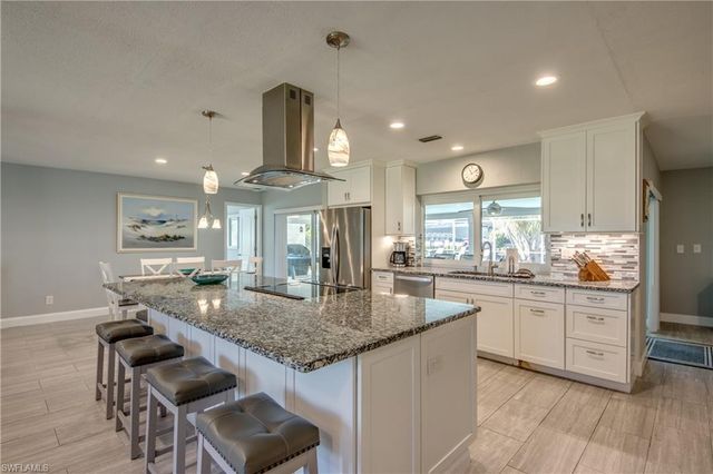 4532 SW 1st PL, Cape Coral, FL 33914