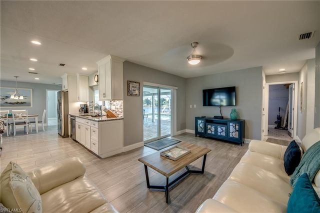 4532 SW 1st PL, Cape Coral, FL 33914