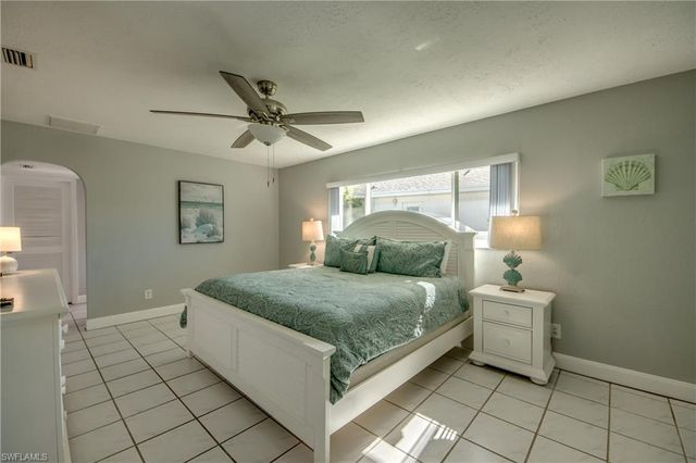 4532 SW 1st PL, Cape Coral, FL 33914