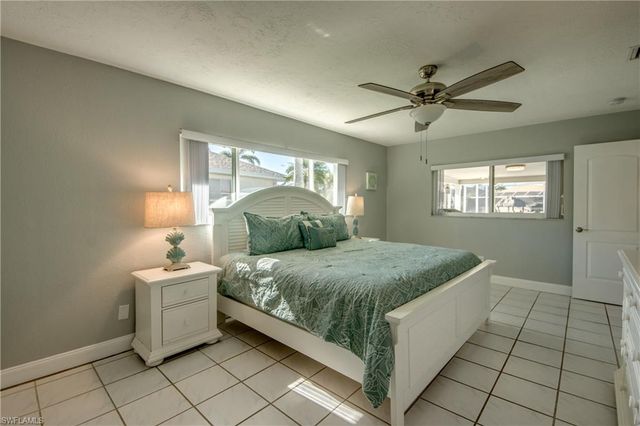 4532 SW 1st PL, Cape Coral, FL 33914
