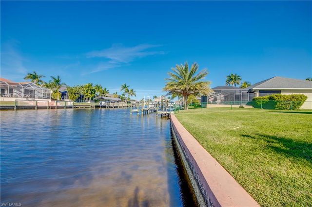 4532 SW 1st PL, Cape Coral, FL 33914