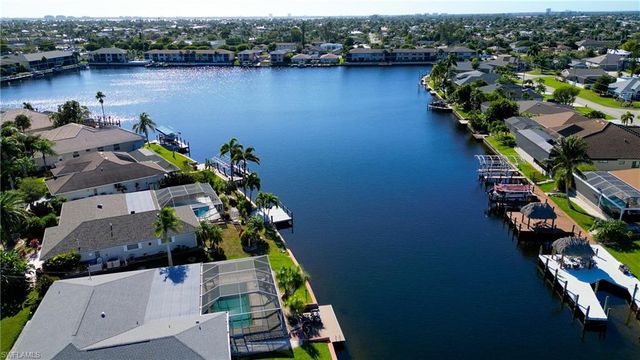 4532 SW 1st PL, Cape Coral, FL 33914